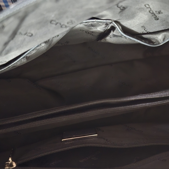 CROMIA | Italian Leather Shoulder Bag in Grey - Picture 4 of 11